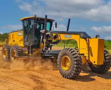 The Bell G200, the largest model in the new grader range